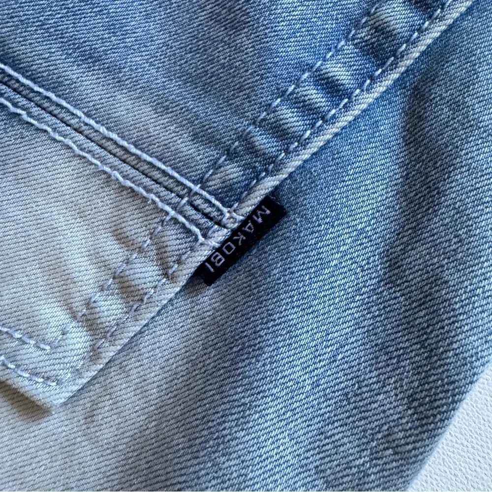 MAKOBI Prado Biker Jeans Light Wash Distressed Moto Rip & Repair Slim Fit 42x32